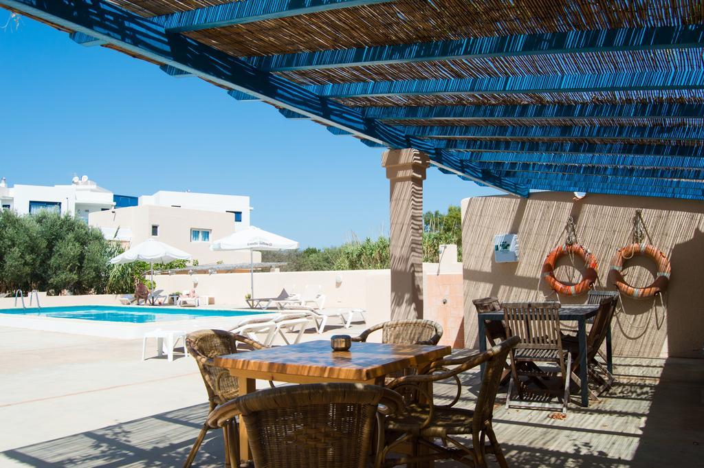 Hostal Mayans Es Pujols Exterior photo